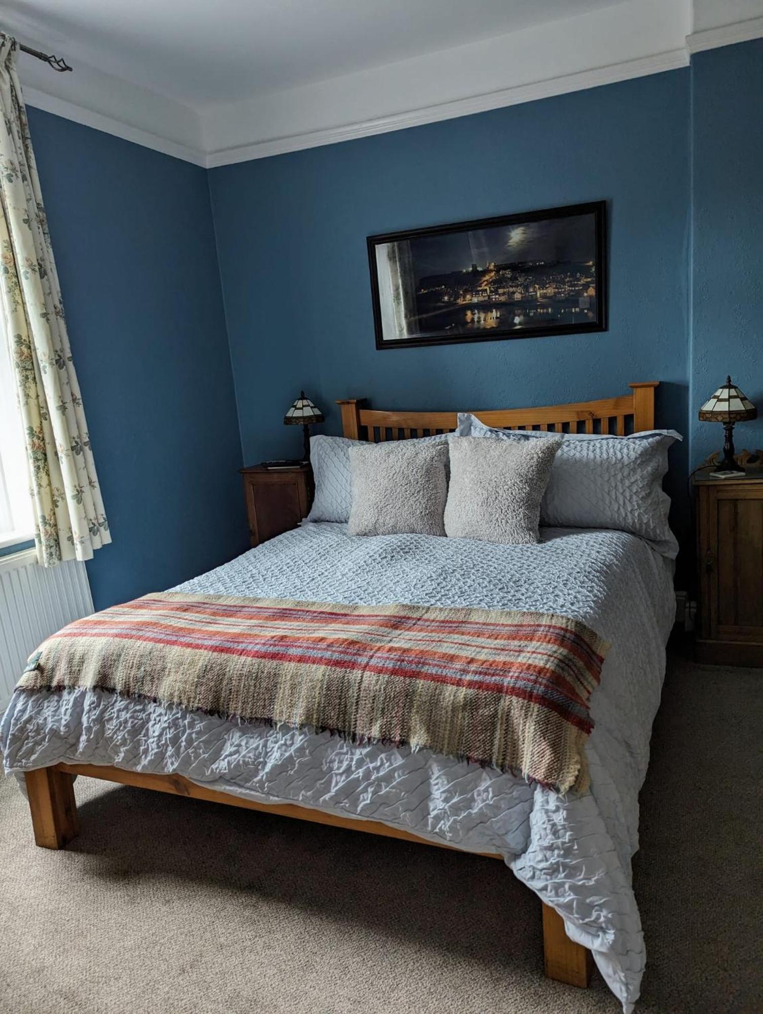 Bed and Breakfast Number 18 Уитби Экстерьер фото