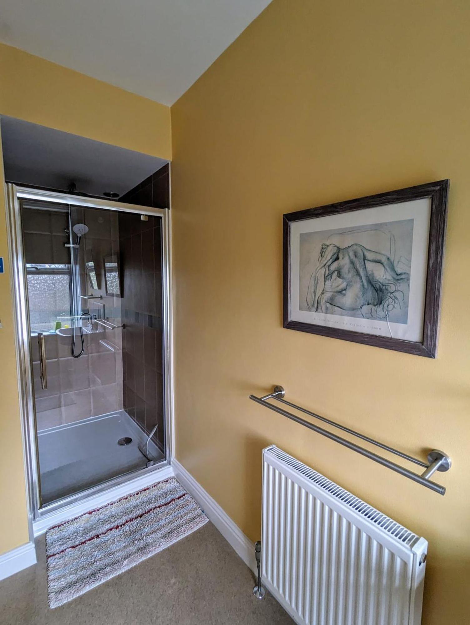 Bed and Breakfast Number 18 Уитби Экстерьер фото